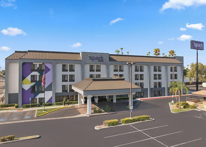 Spark By Hilton Bakersfield Central