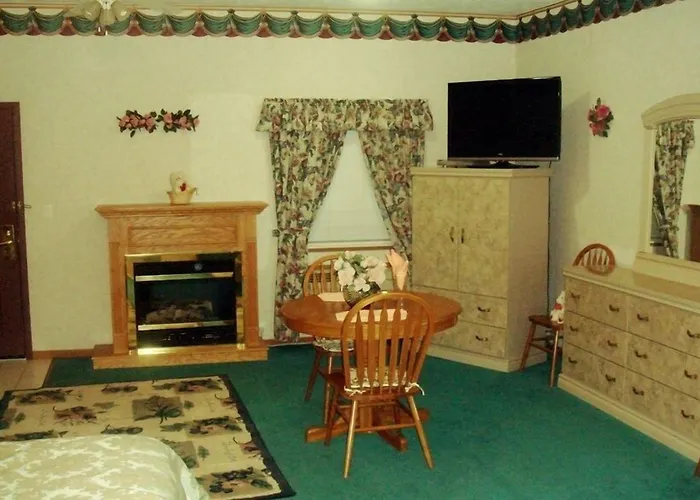 Townhouse Inn & Suites Omaha