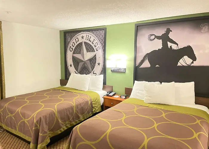 Super 8 By Wyndham Fort Worth Downtown South