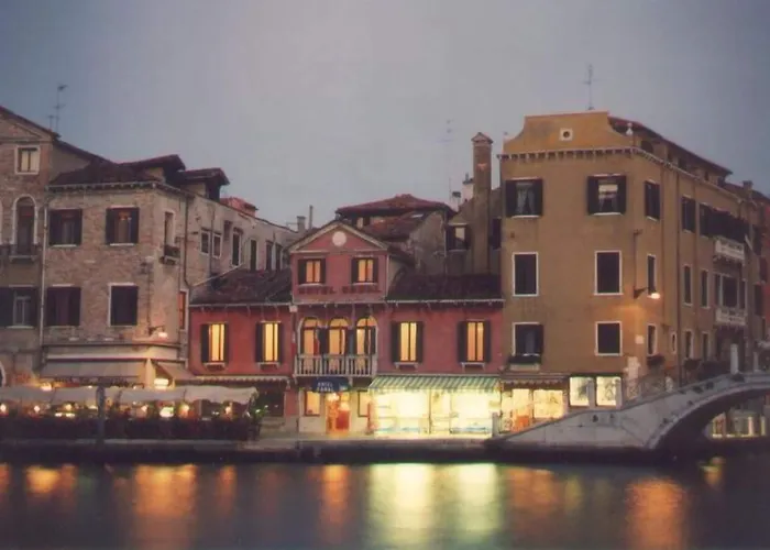 Hotel Canal & Walter Venice