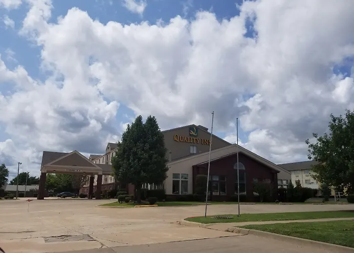 Quality Inn Moore - Oklahoma City