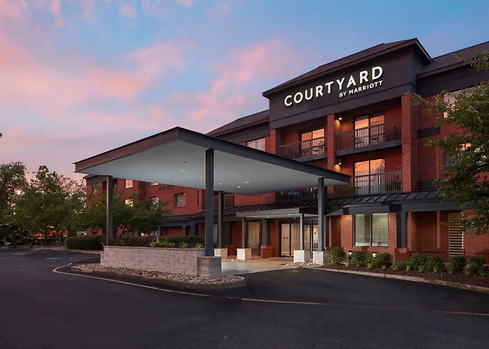 Courtyard Newport News Yorktown Hotel