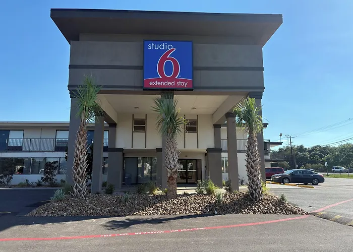 Studio 6 Alvin, Tx