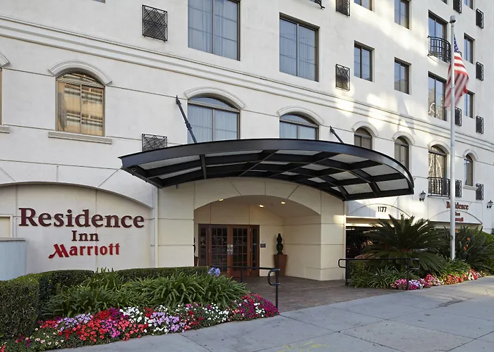 Burton House, Beverly Hills, A Tribute Portfolio Hotel