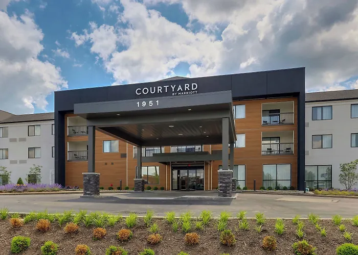 Courtyard Lexington South/Hamburg Place