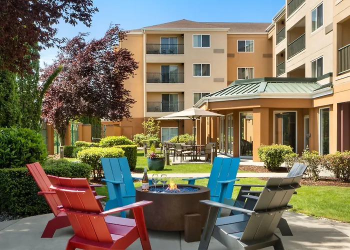 Courtyard Seattle North / Lynnwood Everett