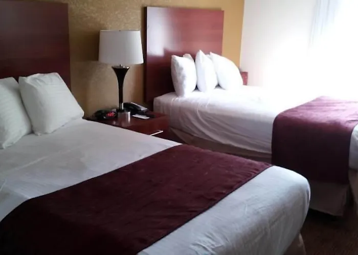 Days Inn By Wyndham Indiana Benjamin Franklin Highway