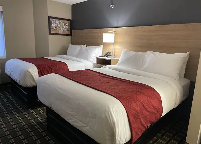 Econo Lodge Inn & Suites Peoria Illinois