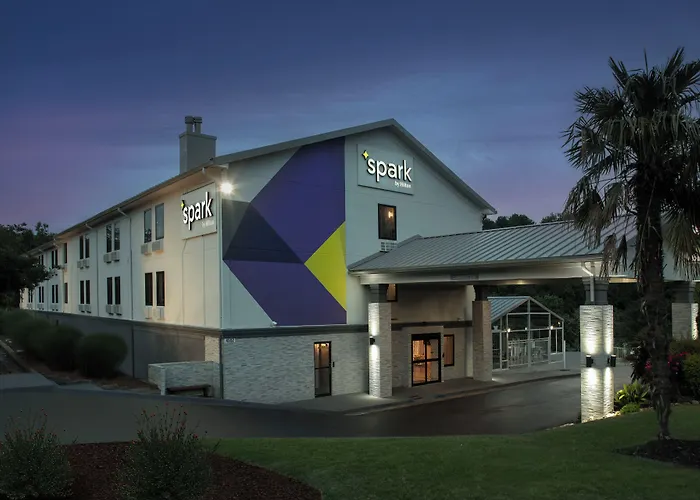 Spark By Hilton Atlanta Cumberland Ballpark Smyrna