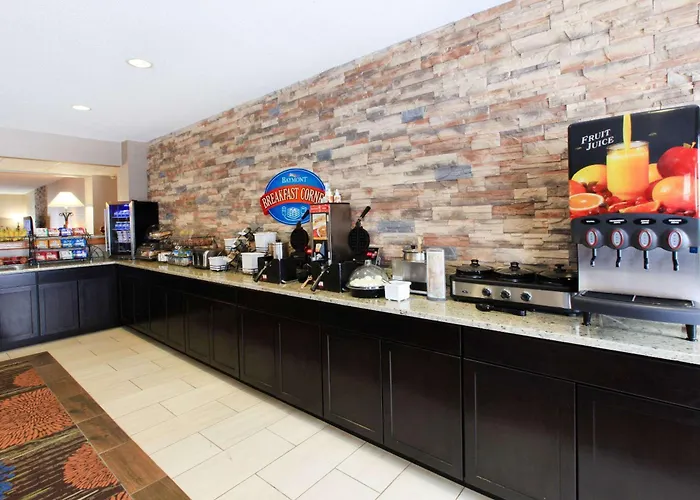 Baymont By Wyndham Auburn Hotel