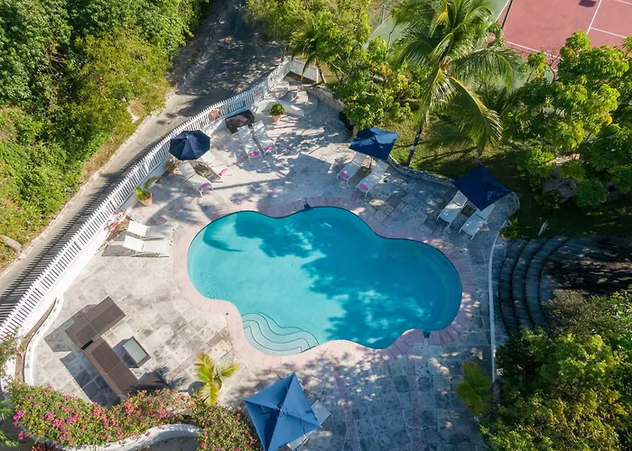 Pink Sands Resort