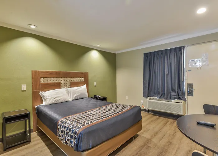 Budgetel Inn And Suites Raleigh