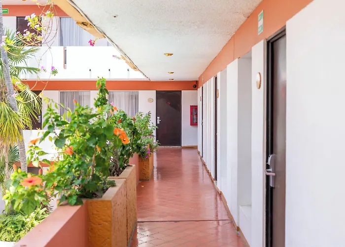 Hotel Azteca Inn Mazatlan