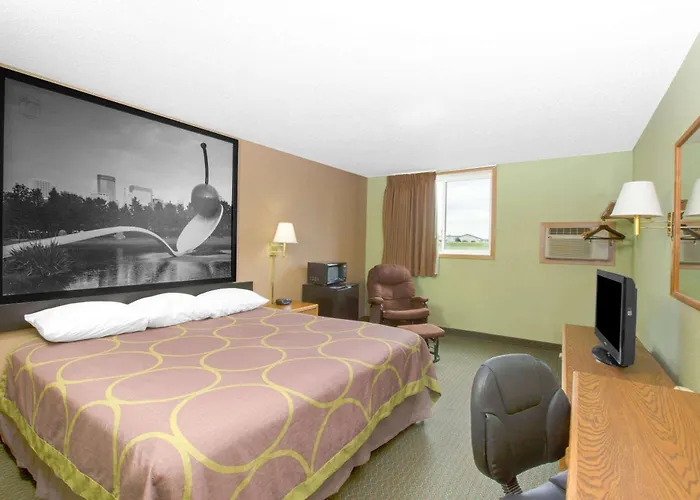 Super 8 By Wyndham Worthington Minnesota