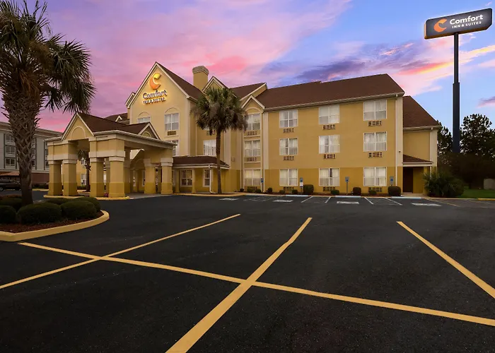 Comfort Inn & Suites Santee I-95
