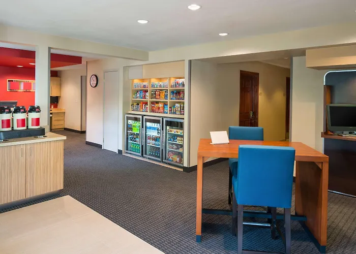 Sonesta Simply Suites Seattle Renton