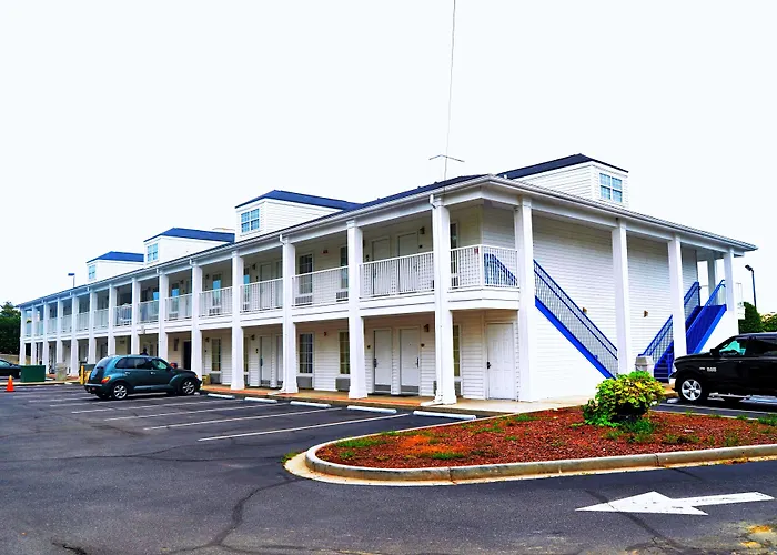 Baymont By Wyndham Valdosta At Valdosta Mall