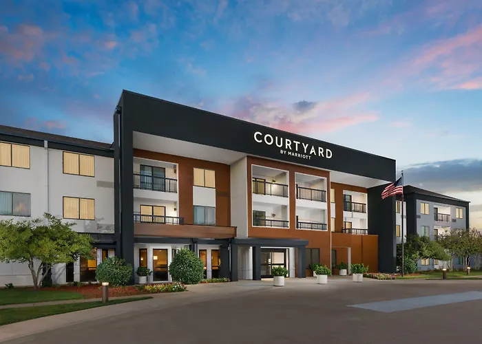 Courtyard By Marriott Dallas Lewisville