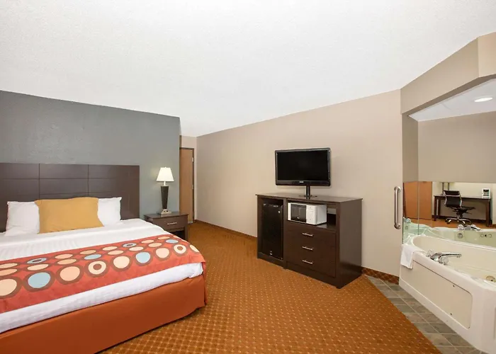 Americinn By Wyndham Coralville