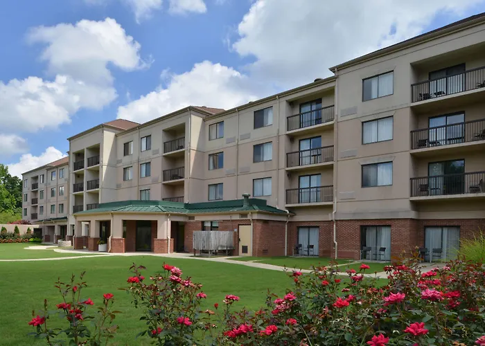 Courtyard By Marriott Decatur Hotel