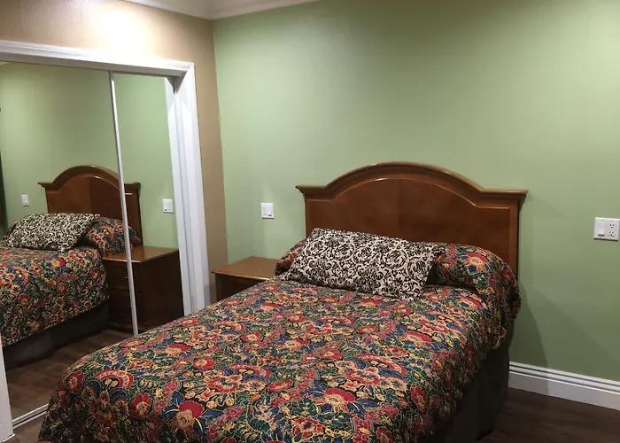 American Inn & Suites Lax Airport