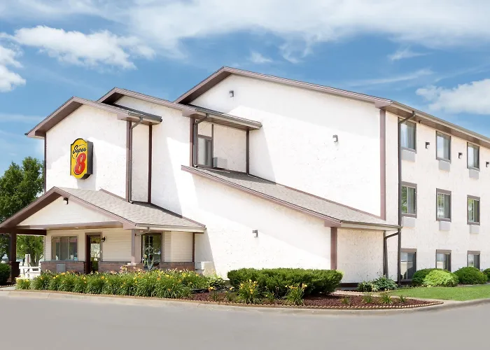 Super 8 By Wyndham Boone