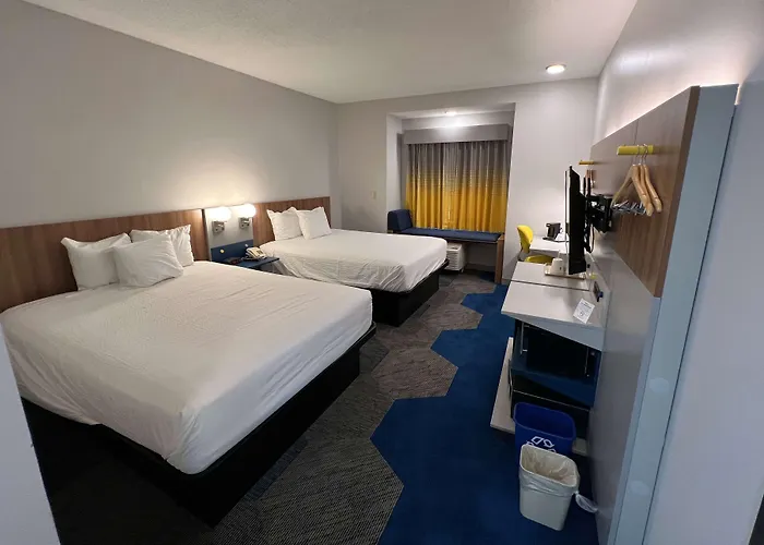 Microtel Inn & Suites By Wyndham Charlotte/Northlake