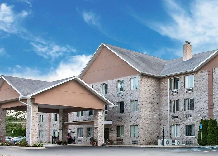 Comfort Inn Whitehall Near Michigan'S Adventure
