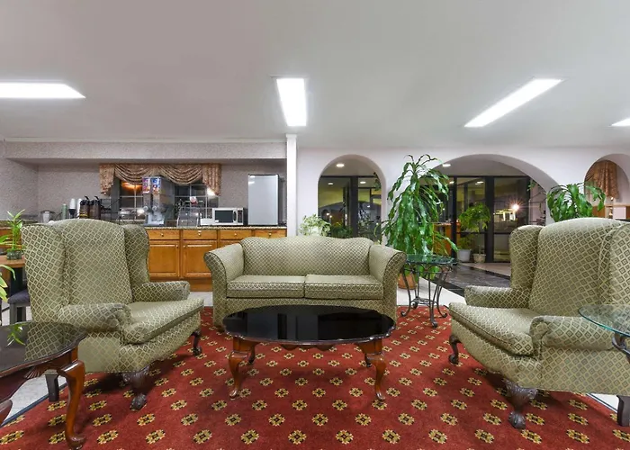 Super 8 By Wyndham Burleson Fort Worth Area