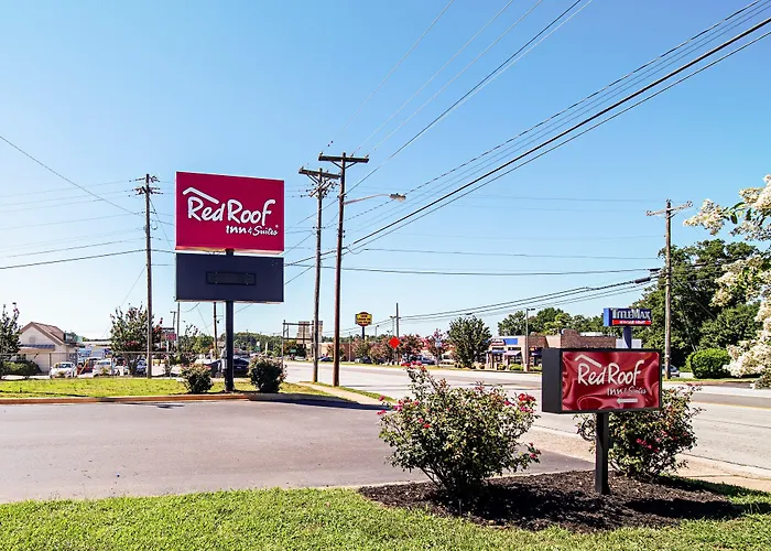 Red Roof Inn & Suites Greenwood, Sc