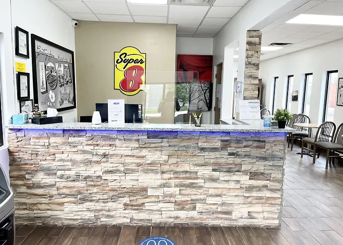 Super 8 By Wyndham Clear Lake