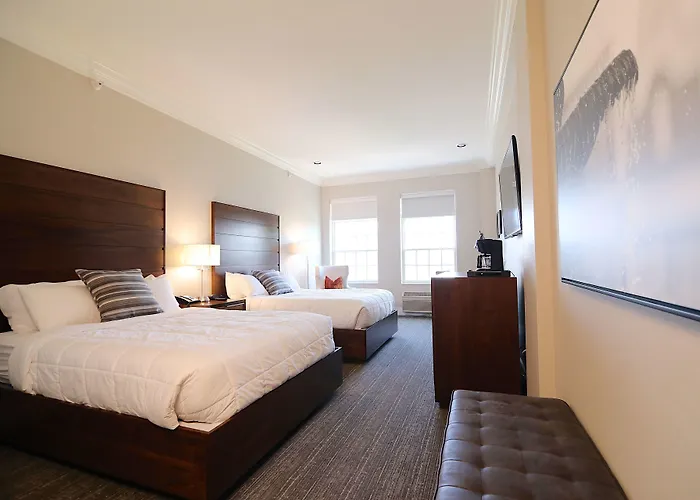 Royal Amsterdam Hotel Pella