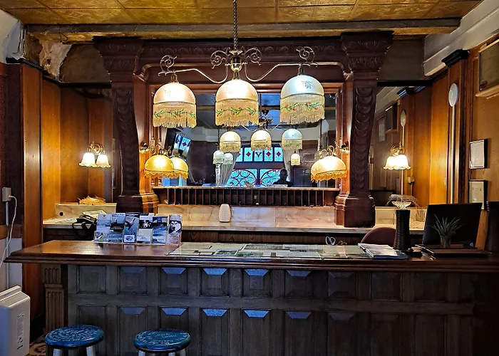 Van Gilder Hotel Seward