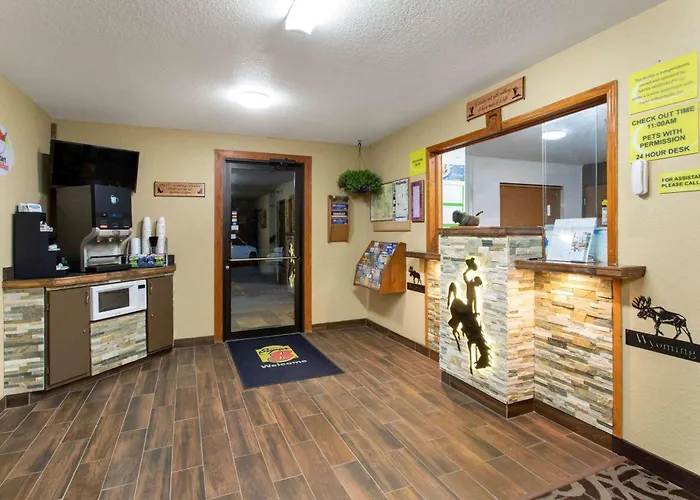 Super 8 By Wyndham Dubois Motel