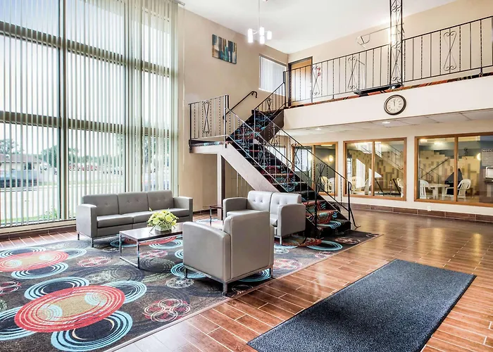 Econo Lodge La Crosse North