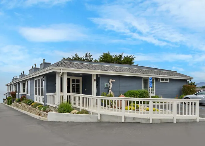 Sand Pebbles Inn Cambria