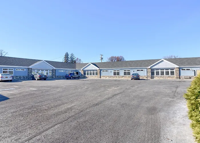 Rodeway Inn & Suites Ithaca