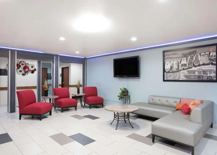 Super 8 By Wyndham Claremore Ok