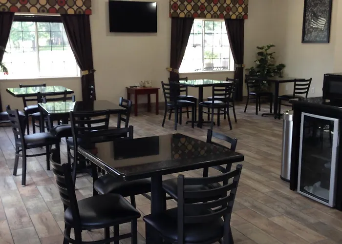 Hotel Piney Woods Huntsville