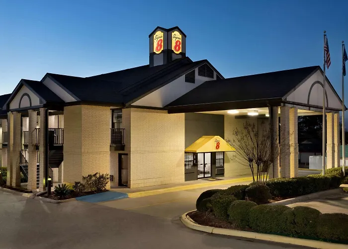 Super 8 By Wyndham Ruston Motel