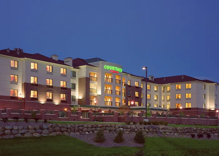 Courtyard By Marriott Madison East