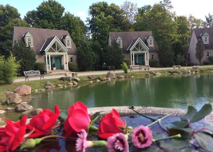 Spruce Hill Inn & Cottages Mansfield