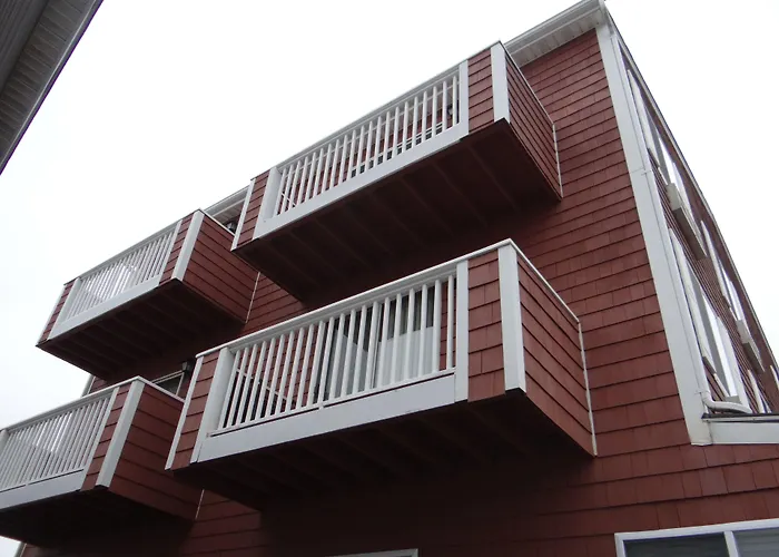 Rhea'S Inn By The Sea Middletown
