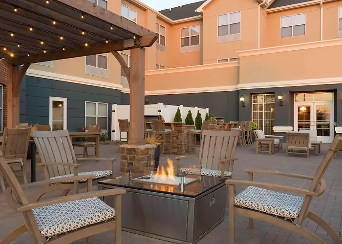 Homewood Suites By Hilton Indianapolis Airport / Plainfield