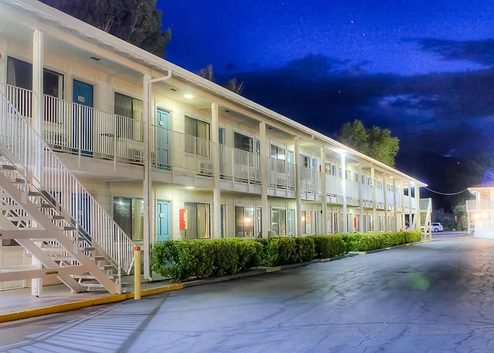 Motel 6-Bishop, Ca