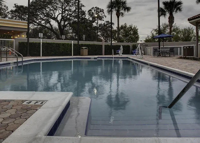 Hampton Inn & Suites At Lake Mary Colonial Townpark