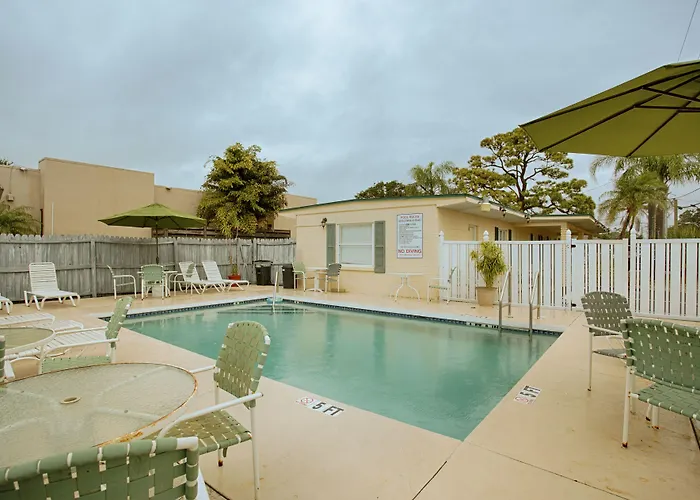 Island Breeze Inn - Venice