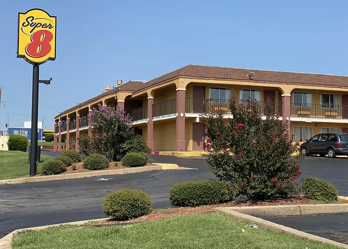 Super 8 By Wyndham Midwest City Ok