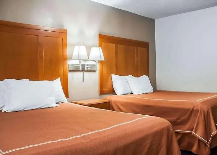 Rodeway Inn & Suites Niagara Falls