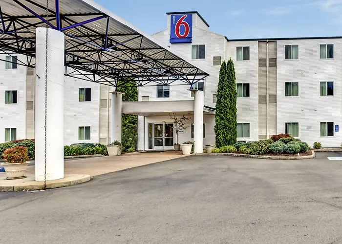 Motel 6-Roseburg, Or